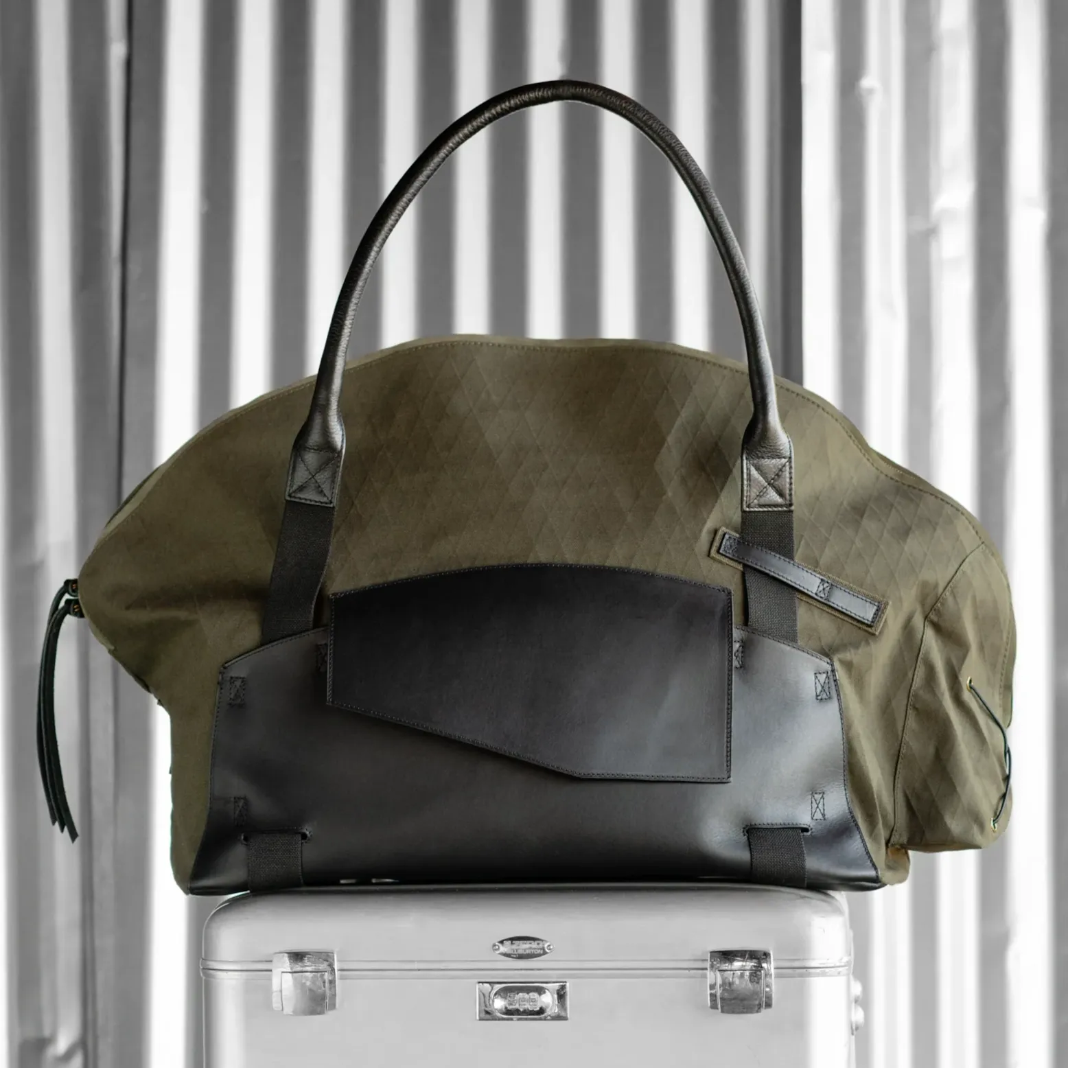 Seebag weekender in Nam olive canvas and Noiret black veg tan leather